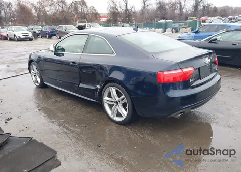 2009 Audi A5 3.2L z USA, uszkodzony, nr VIN WAUDK78T19A003383